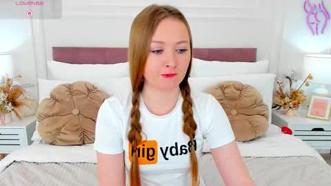 Chloe online show from February 19, 10:09 pm