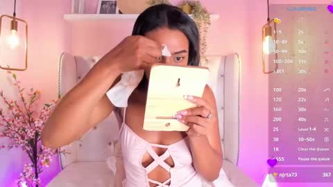 Snapshot of chloetaylorr_ chatting on February 28, 6:32 am CHLOE online show from February 28, 6:32 am
