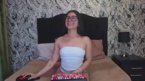 ChloeTurner  online show from January 11, 1:50 pm