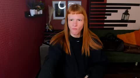 Chloe online show from December 15, 2:24 pm