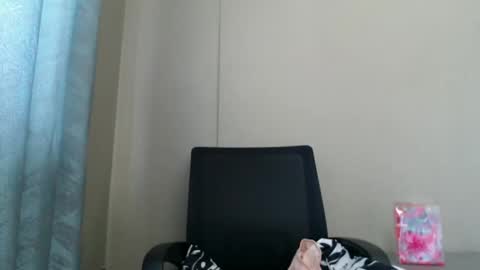 Daisy online show from May 15, 12:02 pm