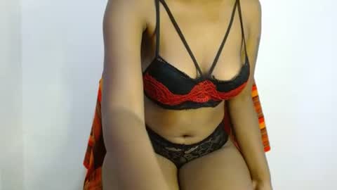 Snapshot of choco_sweee chatting on February 27, 6:02 am Maddie online show from February 27, 6:02 am