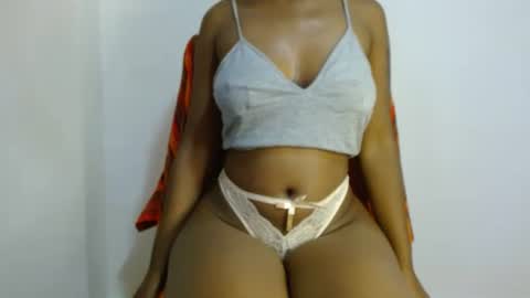 Snapshot of choco_sweee chatting on March 11, 4:51 am Maddie online show from March 11, 4:51 am