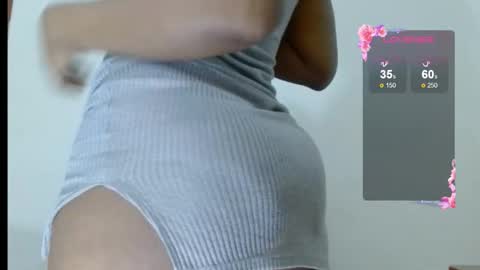 chocolatemilkebony online show from December 3, 6:47 am