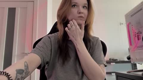 Lissa online show from February 13, 1:25 pm