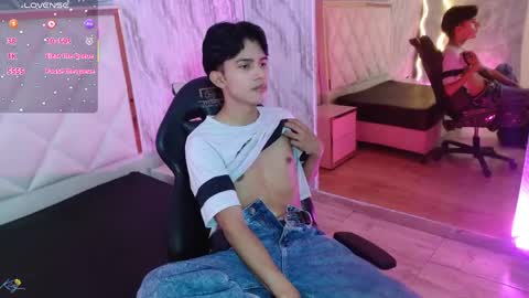 chos_tay online show from June 6, 12:00 pm