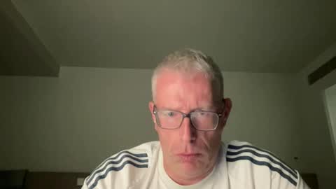 choupipat1 online show from April 29, 8:35 pm