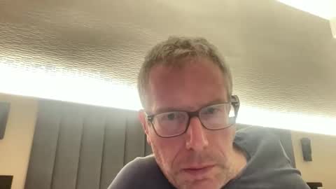 choupipat1 online show from October 23, 12:56 am