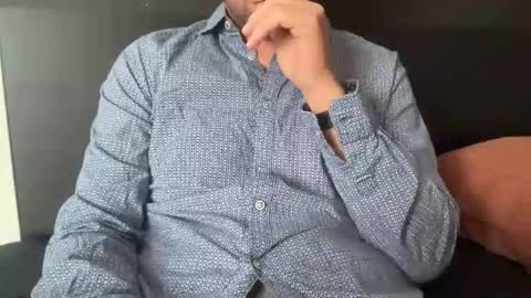 chris13abcd online show from April 21, 10:33 am