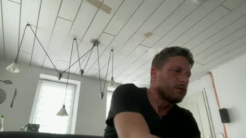 Chris online show from July 4, 10:41 am
