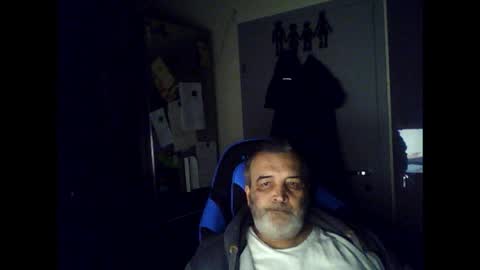 Chris online show from May 22, 2:07 am