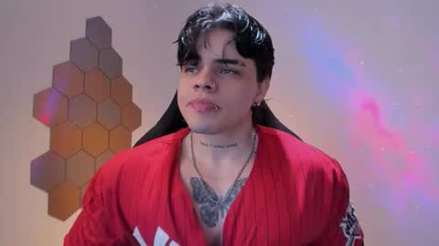 Chris Cooper Independent model online show from November 29, 2:19 am