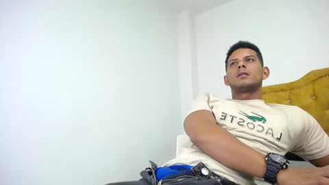 chris_dick2 online show from May 6, 5:35 am
