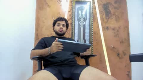 chris_evans00 online show from February 4, 12:42 pm