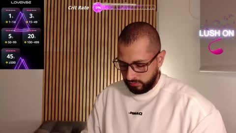 cris         Twitter magnum101010 insta magnumc20 online show from December 16, 10:27 pm