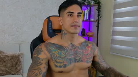 chris reilly online show from December 20, 8:55 pm