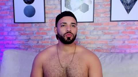 Chris Varden online show from January 14, 7:00 pm