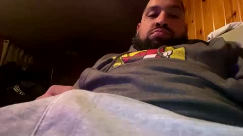 chrisr4203 online show from January 8, 4:23 am