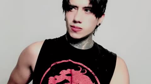 CHRIS  INDEPENT MODEL online show from January 12, 1:01 am