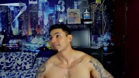 Chriss Stewart online show from July 25, 4:21 am