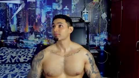 Chriss Stewart online show from June 13, 2:33 am