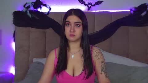 Christina online show from November 3, 6:20 pm