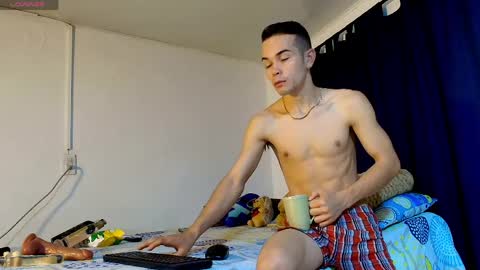 CHRISTOPHER online show from March 30, 10:59 am