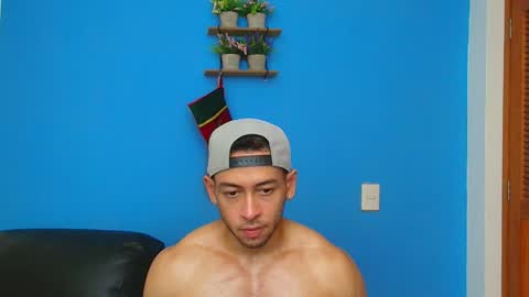 Christopher online show from December 23, 2:24 am