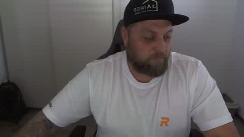 Chrizz online show from February 28, 1:25 pm