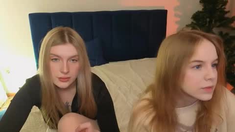 EvaBlonde TayaBrunette EliieBlack hair online show from February 1, 9:17 am