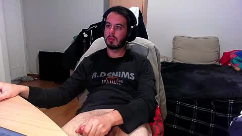 Chromefox123 online show from February 3, 8:02 pm