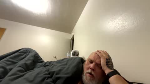 chubbyluvr42 online show from February 14, 1:41 am