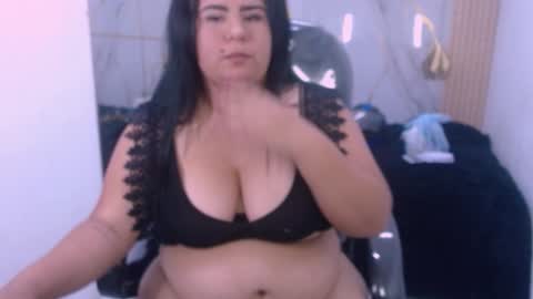 paula online show from October 9, 3:01 am