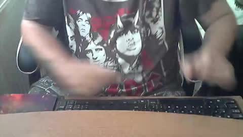 chunkisgreat online show from November 20, 1:32 pm