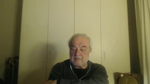 Snapshot of ciaoamoremio4 chatting on January 2, 11:38 pm ciaoamoremio4 online show from January 2, 11:38 pm