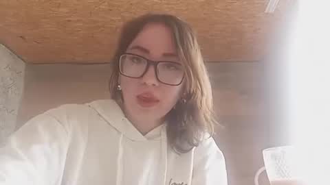 Olivia online show from June 11, 9:18 am