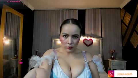 Cindy  online show from March 11, 10:40 am