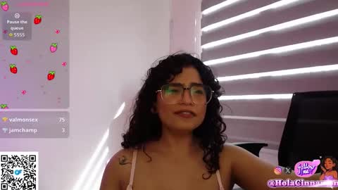 Emma online show from February 13, 7:39 pm