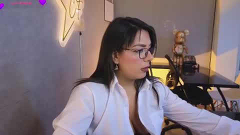 cinthia_cf online show from July 10, 3:00 am