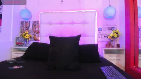 cinthya_walker1 online show from June 7, 3:17 pm