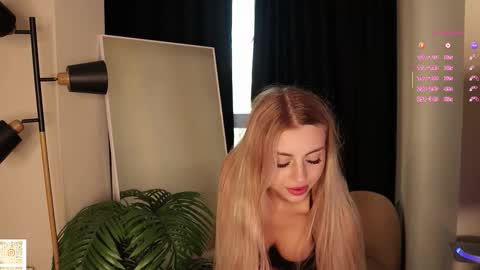 Sandy online show from November 3, 1:34 pm