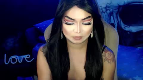 QUEEN CESS online show from January 5, 5:27 pm