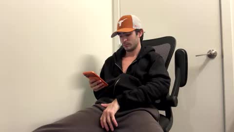 ckeefer96 online show from April 22, 10:28 pm