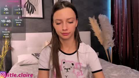 Snapshot of claire_amoure chatting on February 16, 8:54 am Claire online show from February 16, 8:54 am