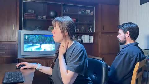 Claire Moulin online show from June 6, 8:15 pm