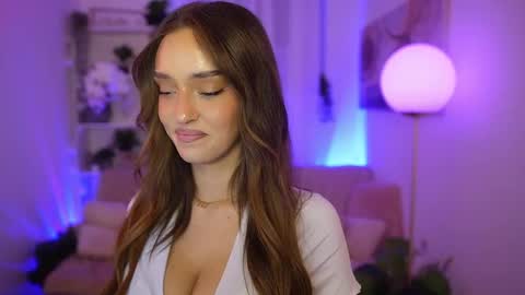 Clara smile online show from December 21, 8:04 pm