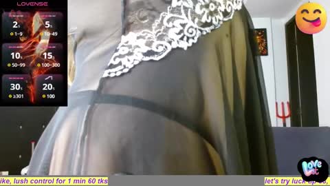 clara_xuee online show from December 17, 1:39 am