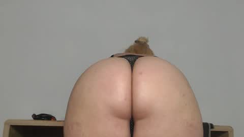 Clara online show from March 1, 10:36 pm