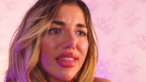 ClaraHazel online show from November 16, 8:16 am