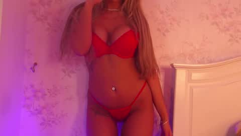 ClaraHazel online show from January 9, 5:35 am